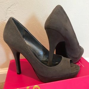 Candie’s Pump Shoes